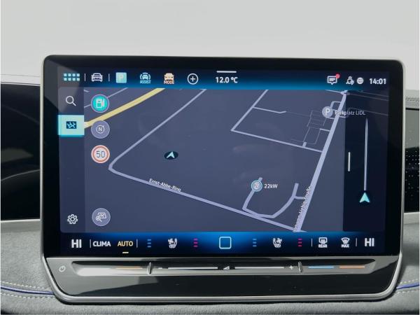 Volkswagen Passat Variant 2.0 TDI DSG R-line CarPlay Black Volkswagen Passat Variant 2.0 TDI DSG R-line CarPlay Black