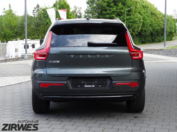 Volvo EX40 Single Motor Extended Range Plus Dark