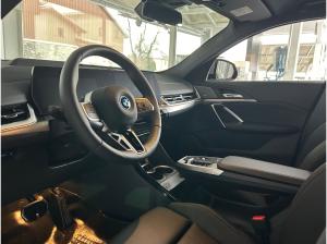 BMW iX2 xDrive30 M-Sportpaket-Pro AHK-AC-LADEN-PROF