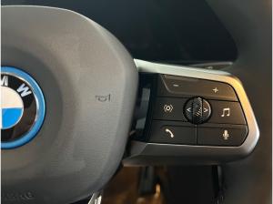 BMW iX2 xDrive30 M-Sportpaket-Pro AHK-AC-LADEN-PROF