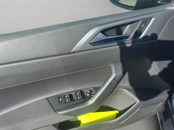 Volkswagen Taigo R-Line 1,0 l TSI *Tageszulassung - sofort verfügbar*