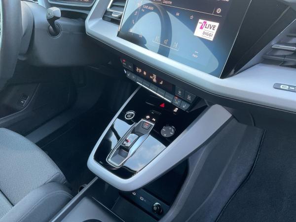 Audi Q4 e-tron Q4 35 e-tron ALLWETTER SITZHEIZUNG