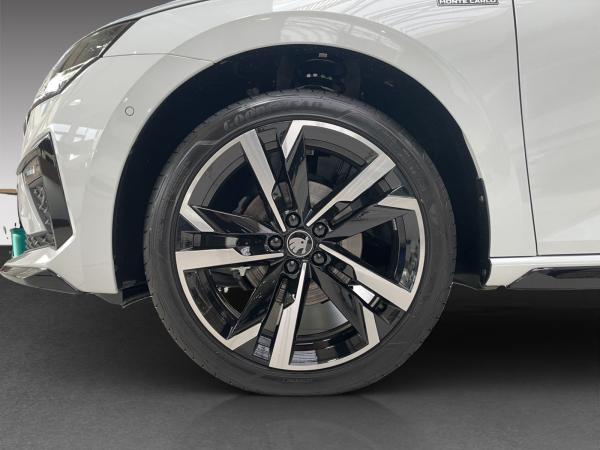 Skoda Scala Monte Carlo 1,5 TSI DSG NAVI AHK PANO