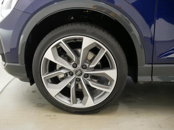 Audi Q2 35 TFSI S tro. advanced MATRIX AHK virt. Cock.+