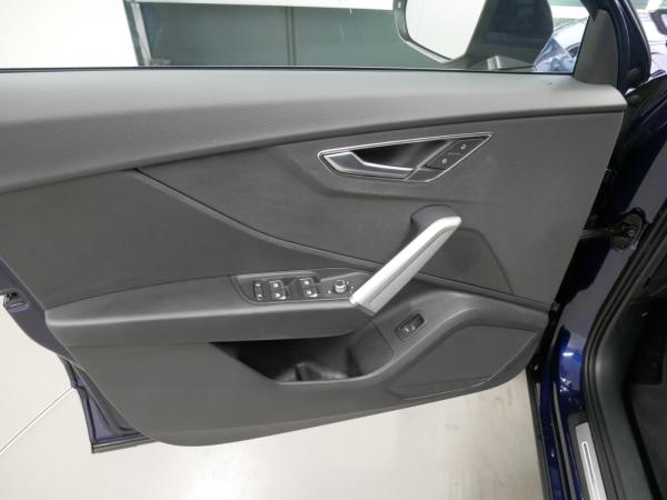 Audi Q2 35 TFSI S tro. advanced MATRIX AHK virt. Cock.+