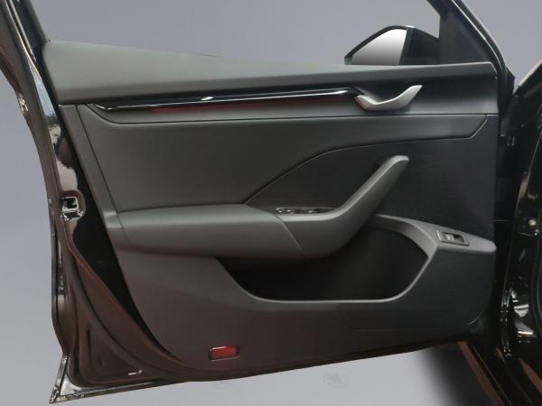 Skoda Octavia Combi Sportline 2.0 TDI DSG NAVI LED ACC