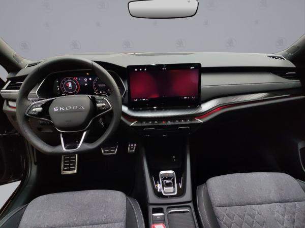 Skoda Octavia Combi Sportline 2.0 TDI DSG NAVI LED ACC