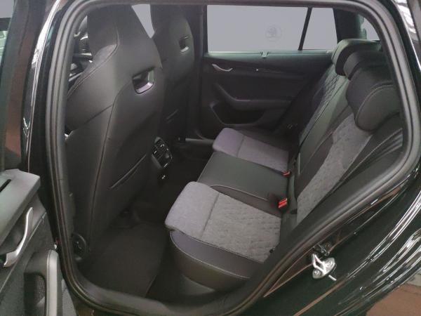 Skoda Octavia Combi Sportline 2.0 TDI DSG NAVI LED ACC