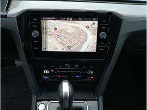 Volkswagen Passat Variant Business 2.0 TDI DSG / Navi, LED