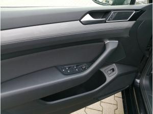 Volkswagen Passat Variant Business 2.0 TDI DSG / Navi, LED