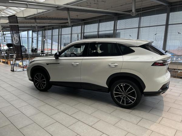 MG HS 1.5T GDI Hybrid+ Luxury