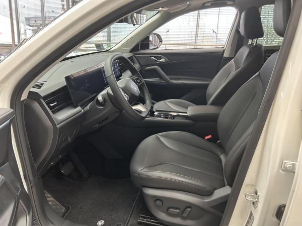 MG HS 1.5T GDI Hybrid+ Luxury