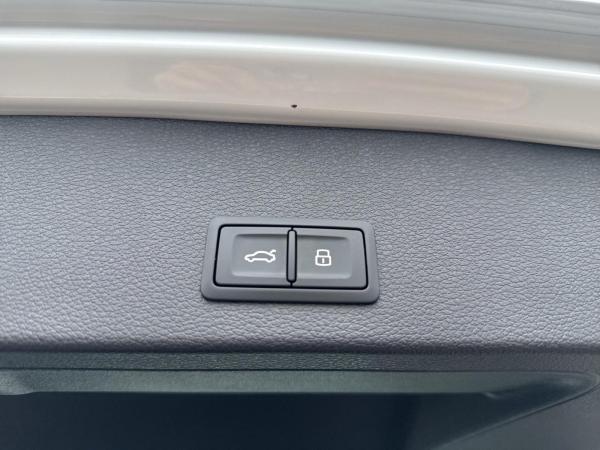 Audi Q2 advanced 40 TFSI qu. S tr. Navi Cam ACC FLA