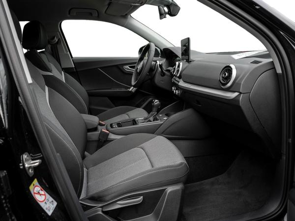 Audi Q2 35 TFSI S tronic Ganzjahresreifen Smartphone Kameraa