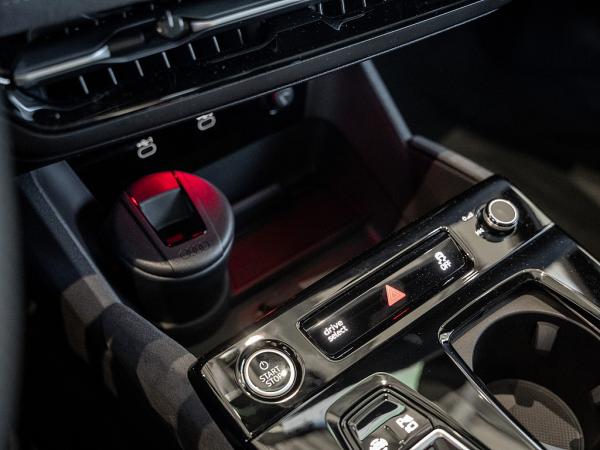 Audi A6 e-tron performance Avant AHK S line Matrix B&O Sitzbelüftung