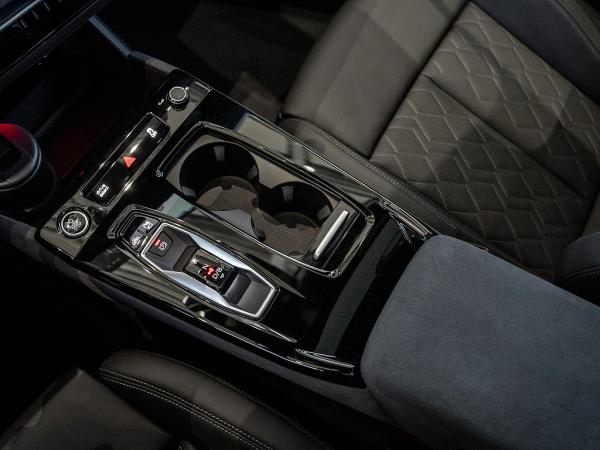 Audi A6 e-tron performance Avant AHK S line Matrix B&O Sitzbelüftung