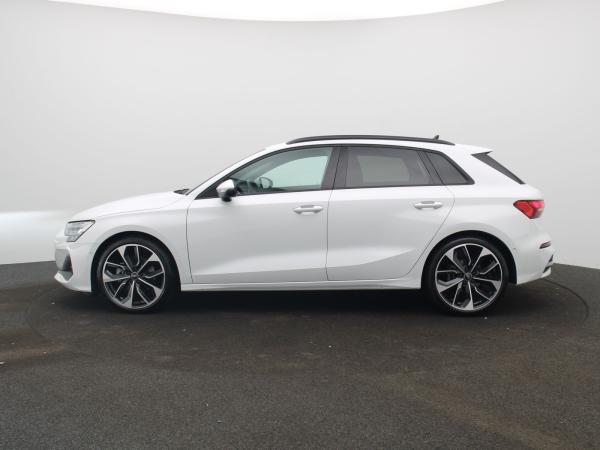 Audi A3 Sportback 35 TDI S-tronic / Sonos, AHK, LED