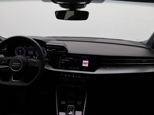 Audi A3 Sportback 35 TDI S-tronic / Sonos, AHK, LED