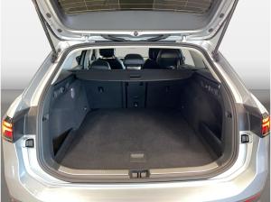 Volkswagen Passat Variant Business 1.5 eTSI DSG 360 ACC AUT