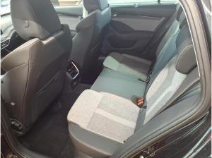 Skoda Octavia Combi Selection 1.5 TSI e-TEC 110kW DSG - SHZ LED Navi Kamera Smart Link Einparkhilfe MFL Virtual Co