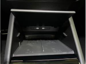 Volkswagen Tiguan R-Line 2.0 l TDI 4MOTION DSG 4Motion Pano