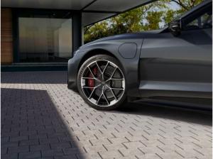 Audi RS e-tron GT performance CARBON**21**
