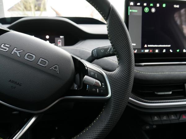 Skoda Elroq RS Lounge NAVI AHK ACC HUD MATRIX-LED 360° *881*
