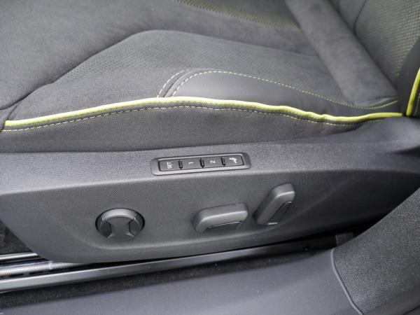 Skoda Elroq RS Lounge NAVI AHK ACC HUD MATRIX-LED 360° *881*