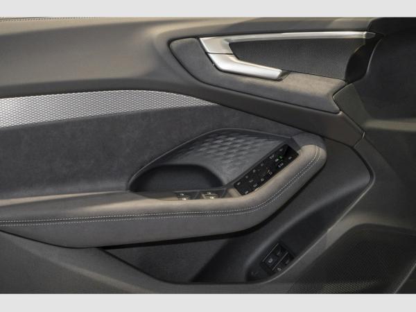 Audi A5 Avant e-hybrid quattro Tech plus/S line Interieur/Pano