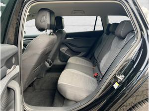 Skoda Superb Combi Selection 2.0 TDI ACC KAMERA AHK JAHRESWAGEN