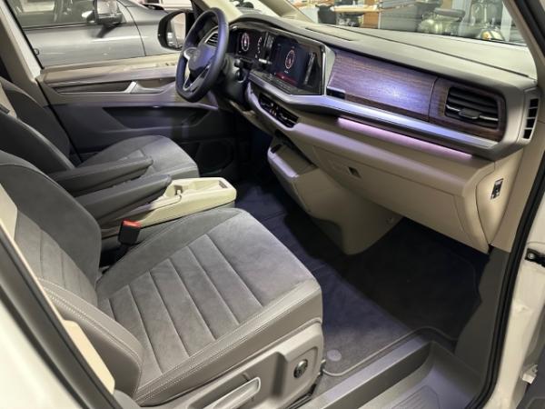 Volkswagen Multivan Style Motor: 2,0 l TDI SCR 110 kW Getriebe: 7-Gang-Doppelkupplungsgetriebe