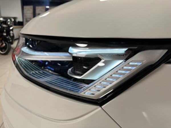 Volkswagen Multivan Style Motor: 2,0 l TDI SCR 110 kW Getriebe: 7-Gang-Doppelkupplungsgetriebe