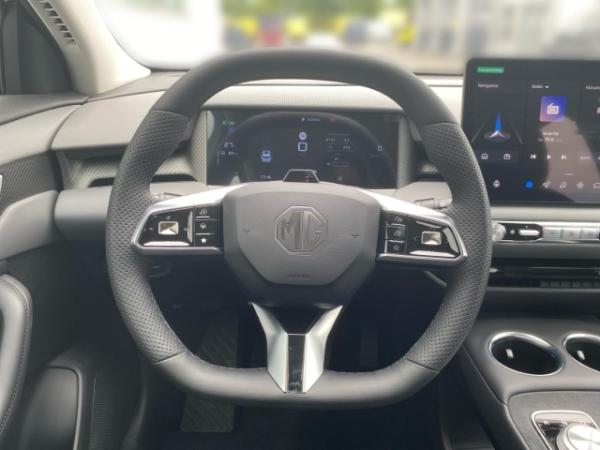 MG S5 EV Comfort Standard Range 49kWh Kamera ACC Klima