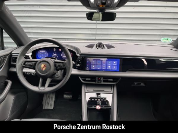 Porsche Macan 4