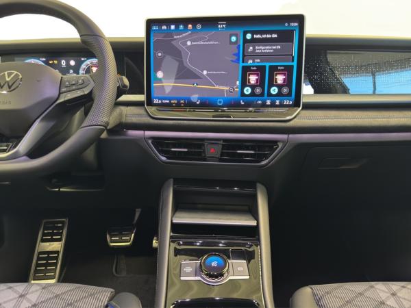 Volkswagen Tayron R-Line 2.0TSI 265 PS *BLACK STYLE*MATRIX*NAV*AHK*PANO*STANDHZG*WKR*75.190€