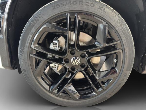Volkswagen Tayron R-Line 2.0TSI 265 PS *BLACK STYLE*MATRIX*NAV*AHK*PANO*STANDHZG*WKR*75.190€