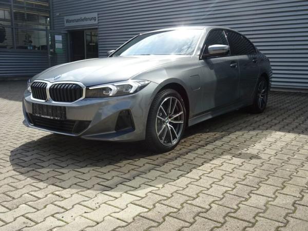 BMW 330 330e Limousine 0,5% Versteuerung ÜBER 30% NUR BIS BESTELLUNG 30.01.2026 / FIRST COME FIRST SERVE