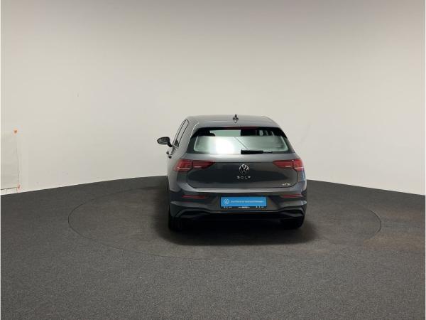 Volkswagen Golf VIII 1.5 TSI DSG Life Anschlussgarantie 100.000 bis 03.2030