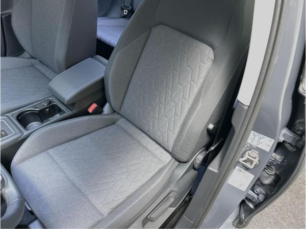 Volkswagen Golf VIII 1.5 TSI DSG Life Anschlussgarantie 100.000 bis 03.2030