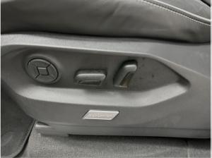 Volkswagen Touareg 3.0 TDI 4Motion Tiptronic R-Line