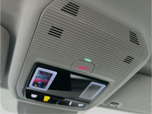 Volkswagen Golf VIII 1.5 TSI DSG Life Anschlussgarantie 100.000 bis 03.2030