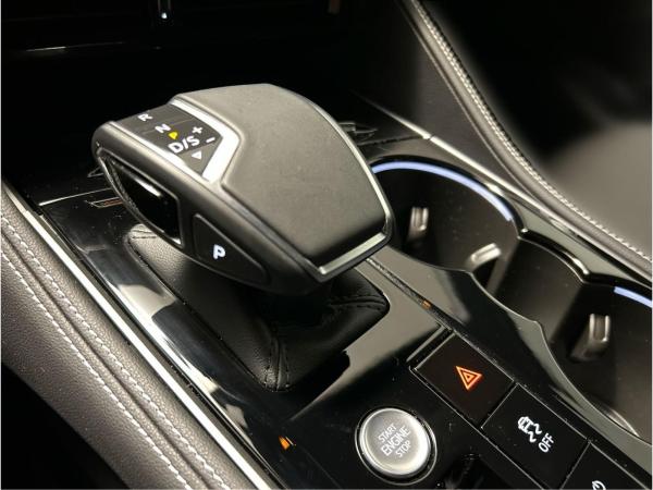 Volkswagen Touareg 3.0 TDI 4Motion Tiptronic R-Line