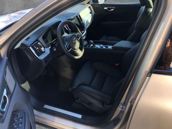 Volvo XC60 T8 AWD Plus Dark Plug-In (EURO 6e) Klima