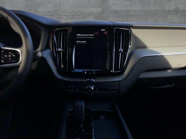 Volvo XC60 T8 AWD Plus Dark Plug-In (EURO 6e) Klima