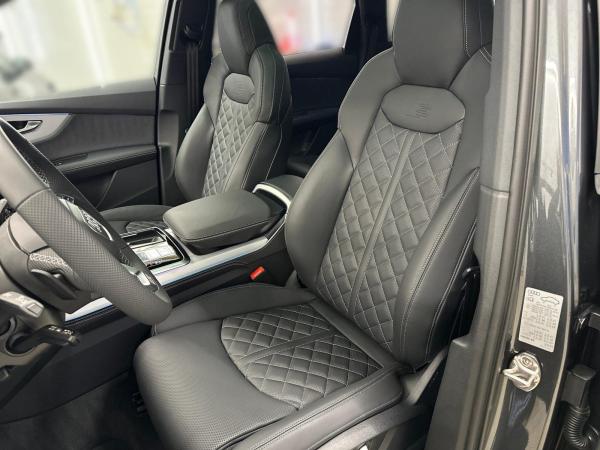 Audi SQ7 SUV TFSI LASERlicht*HuD*Pano*AHK*StHz*7Sitze