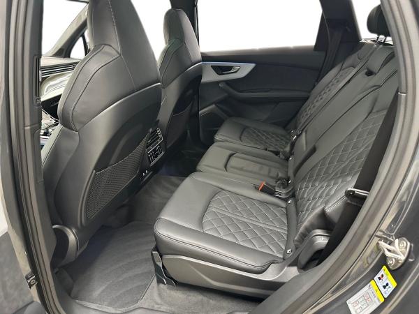 Audi SQ7 SUV TFSI LASERlicht*HuD*Pano*AHK*StHz*7Sitze