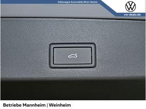 Volkswagen Golf Variant R-Line 4MOTION DSG AHK NAVI HeadUp