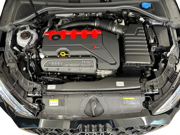 Audi RS3 Sportback MATRIX*Vmax290*RS-AGA*HuD*Keramik