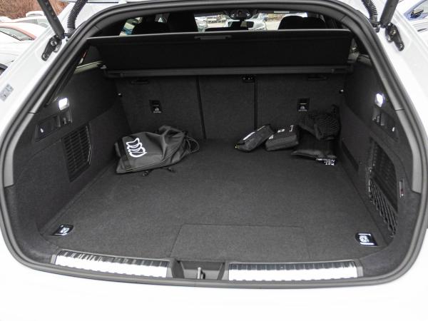 Audi A5 Avant e-hybrid 270kw edition one quattro AHK S-Interieur 19"