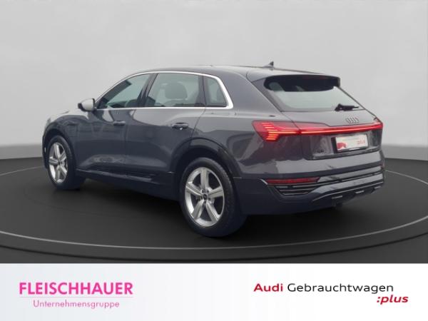 Audi Q8 55 quattro advanced AHK+HeadUp+LM20+Matrix+APS-Plus+